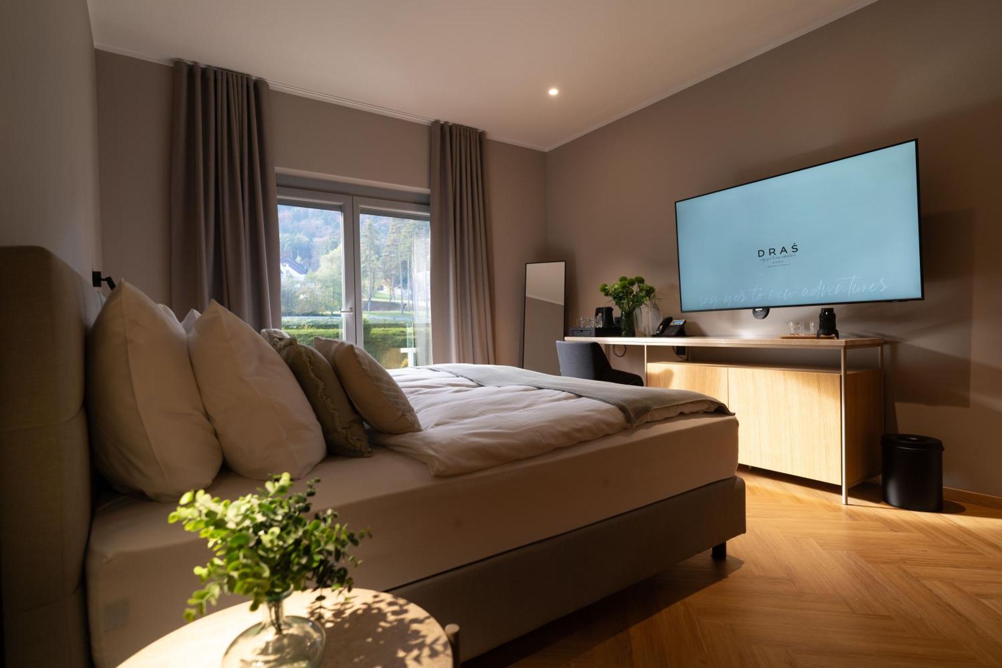 Hotel Dras Maribor Exteriör bild