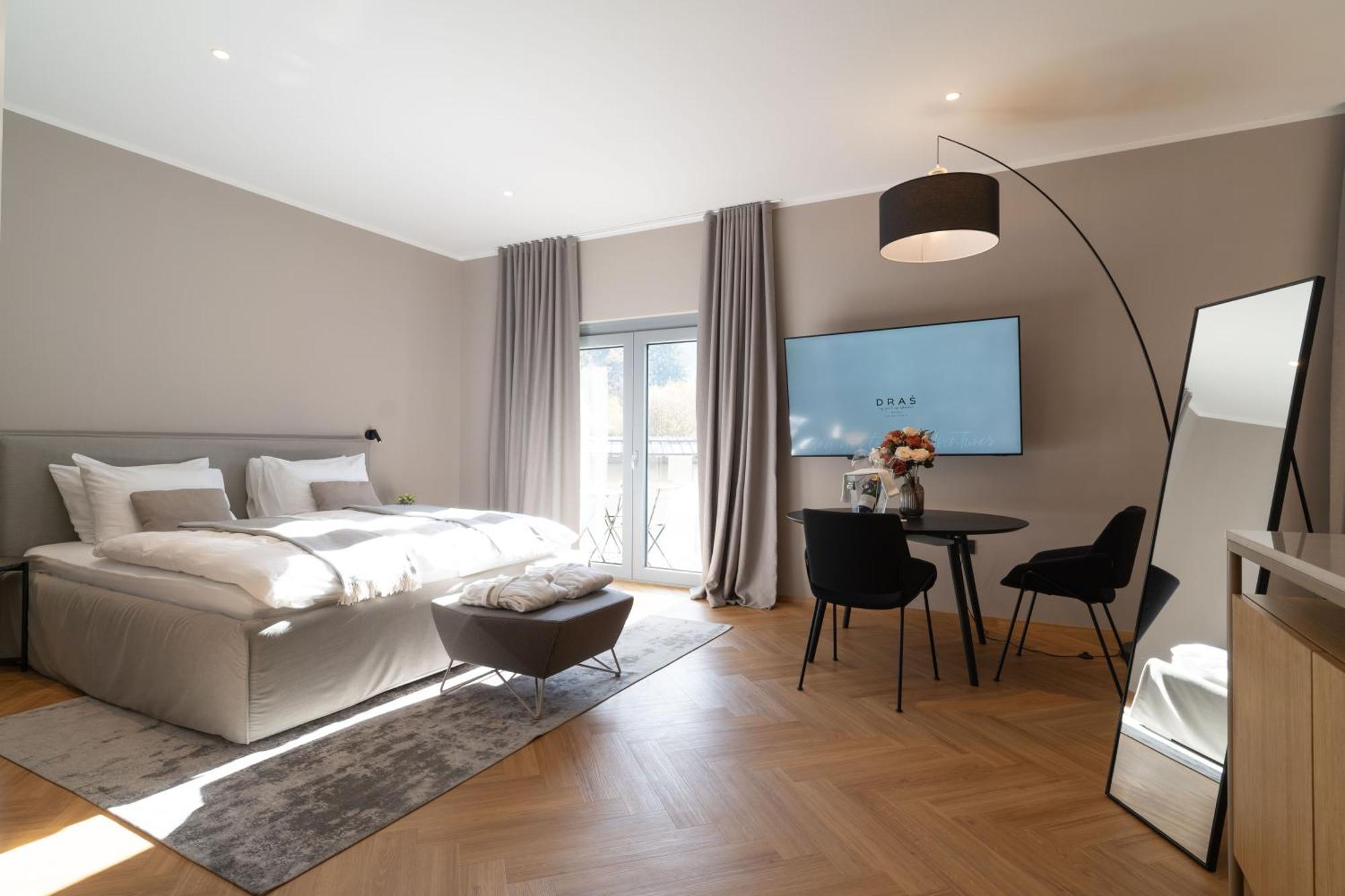Hotel Dras Maribor Exteriör bild